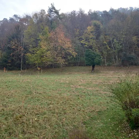 Au Pied Du Semnoz